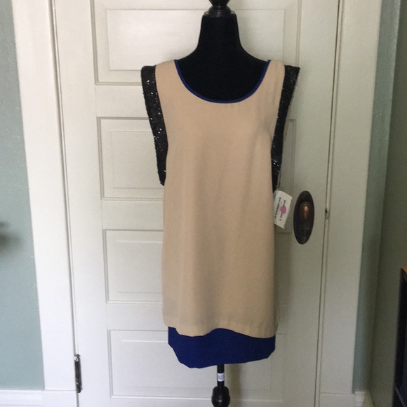 Super cute mini dress - Picture 1 of 5